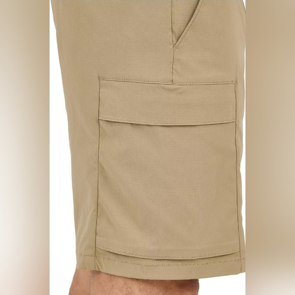 Men's Lee Extreme Motion Synthetic Ripstop Cargo Shorts, KC Khaki, Size 40, NWT - Picture 6 of 14